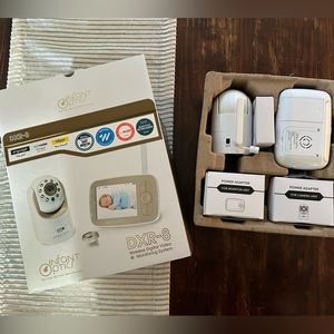 Infant optics DXR 8 baby monitor
